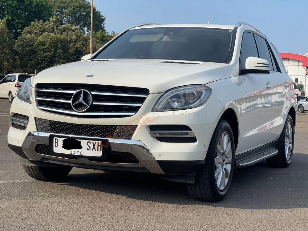 Mobil Mercedes-Benz ML 2013