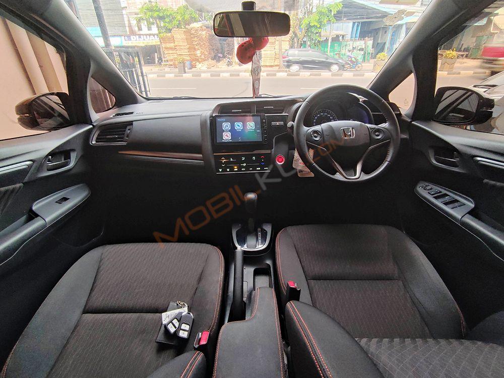 https://mobilku.s3.ap-southeast-3.amazonaws.com/ads/1000/0a6b20f9-9f6a-4c71-98b6-f6c92024145f.jpeg