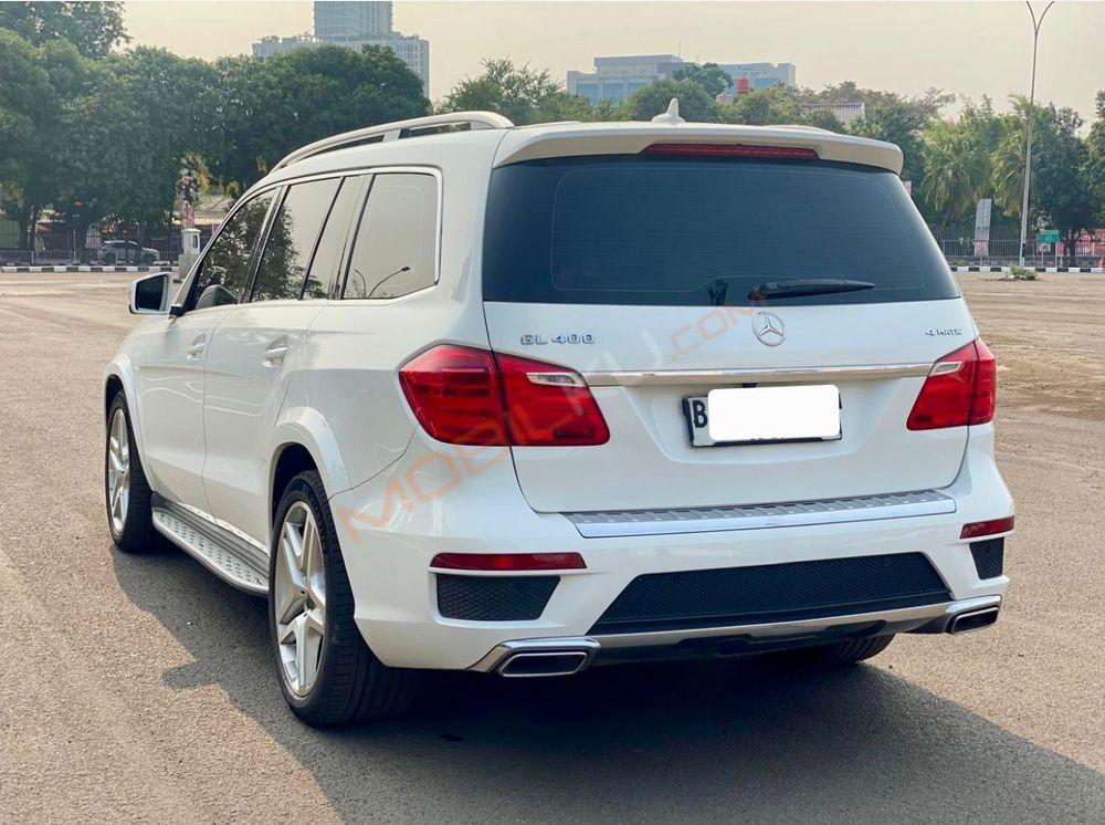 Mobil Mercedes-Benz GL 2014