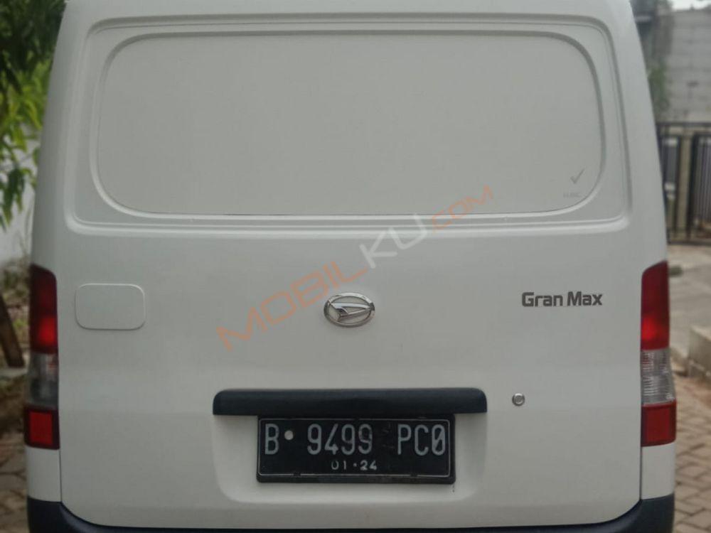https://mobilku.s3.ap-southeast-3.amazonaws.com/ads/1000/0b3d3a52-b6d6-44a1-b1fe-4defefb889a2.jpeg