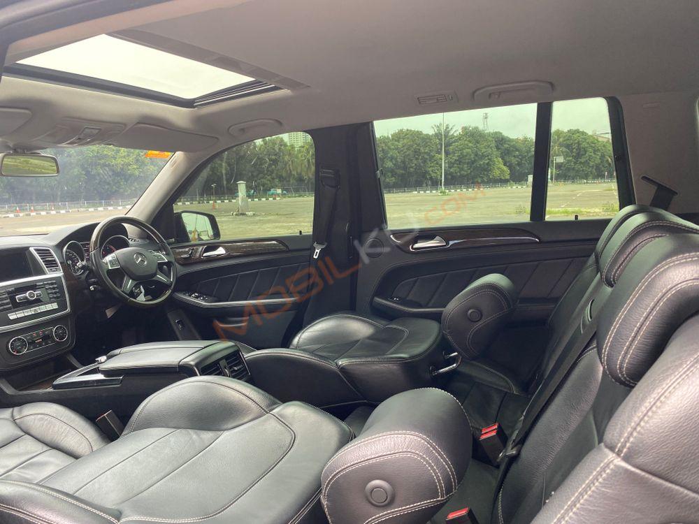 Mobil Mercedes-Benz GL 2016