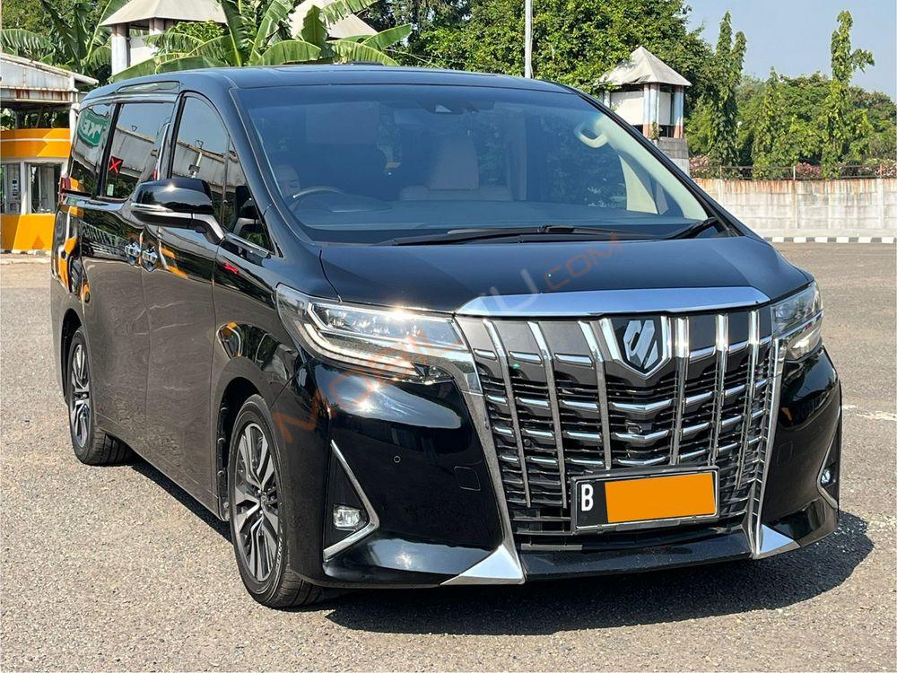 Mobil Toyota Alphard 2020