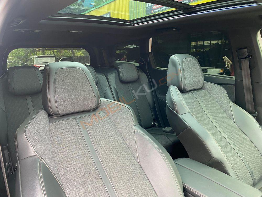 Mobil Peugeot 5008 2019