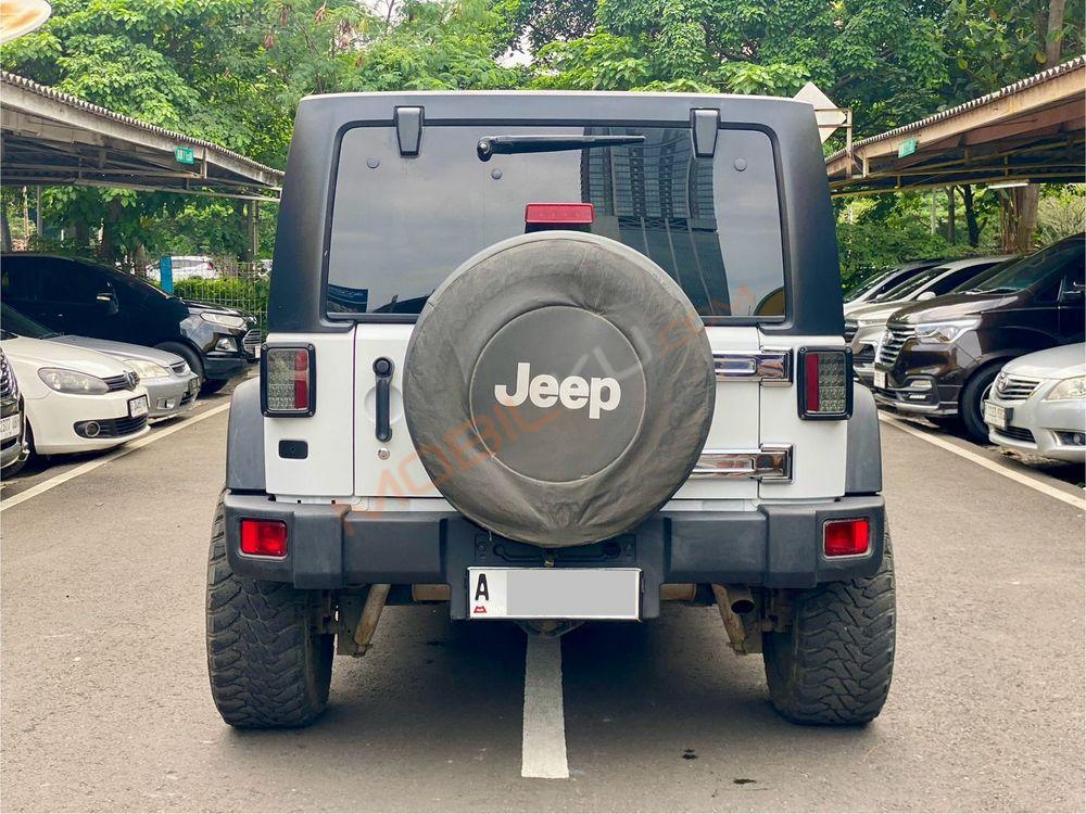 Mobil Jeep Wrangler 2014