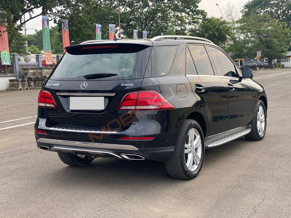 Mobil Mercedes-Benz GLE 2016