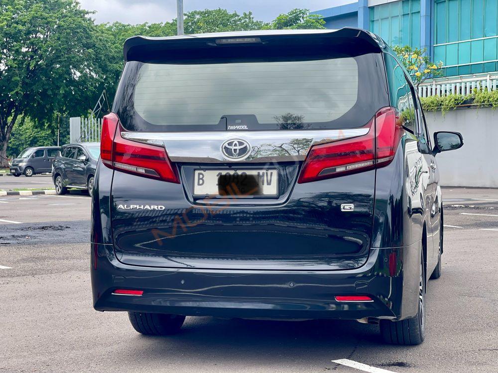 Mobil Toyota Alphard 2019