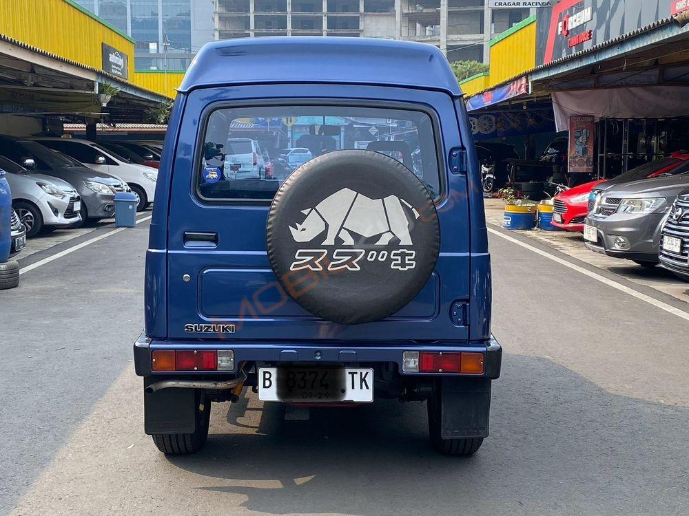 Mobil Suzuki Katana 2004