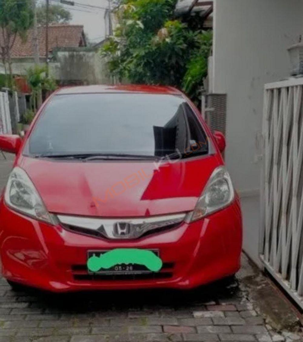 Mobil Honda Jazz 2013