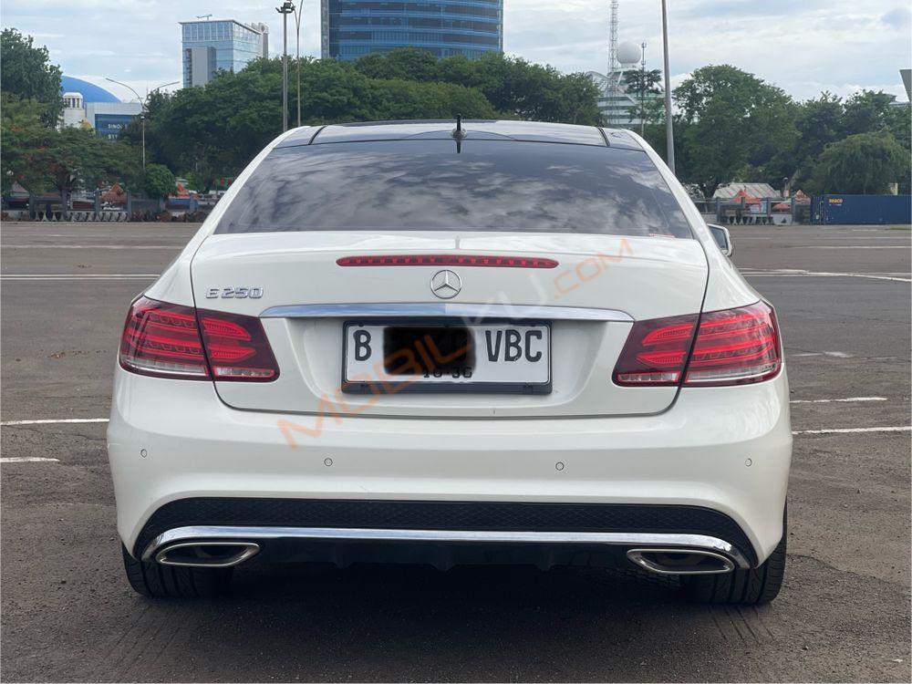 Mobil Mercedes-Benz E-Class 2013