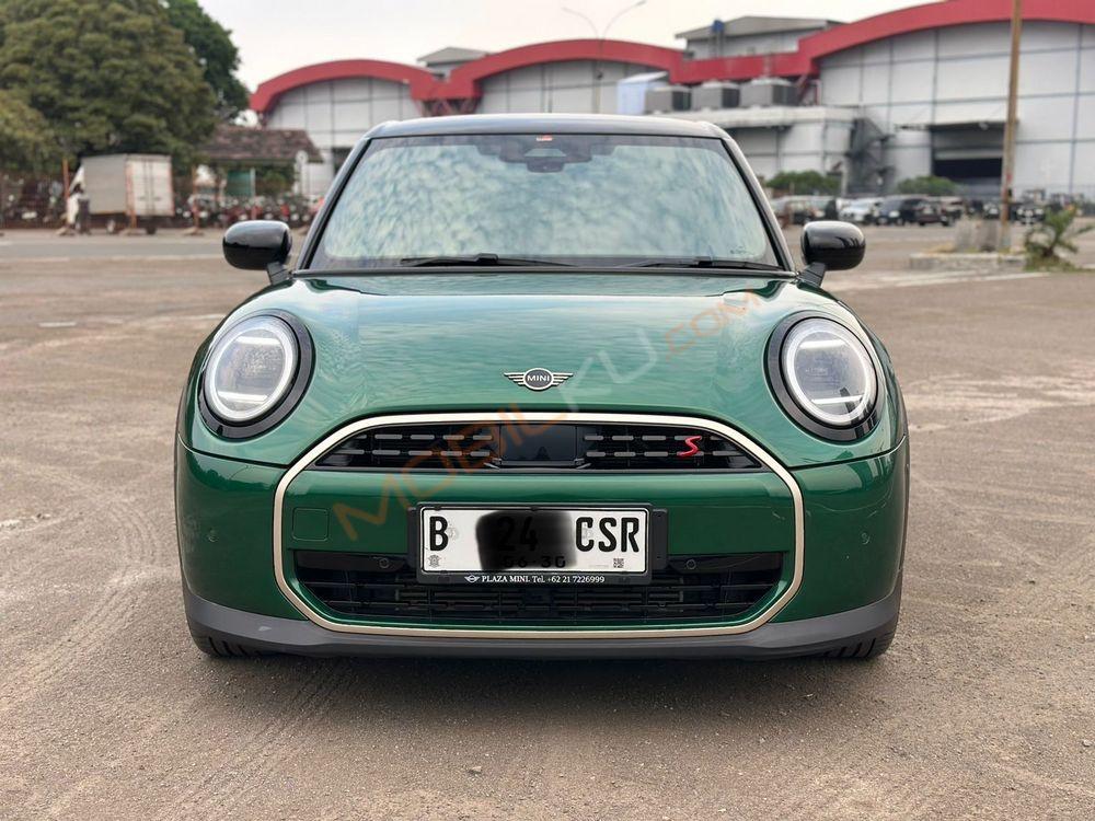 Mobil MINI 5-Door 2024