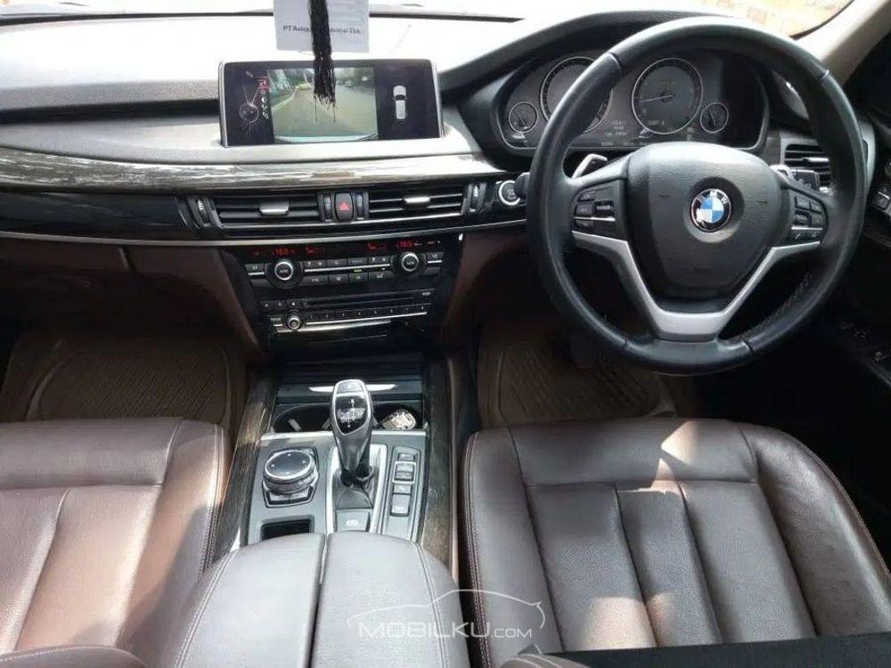 https://mobilku.s3.ap-southeast-3.amazonaws.com/ads/1000/14ebd1dd-a08e-46bf-99a1-3e2d3473f12f.jpeg