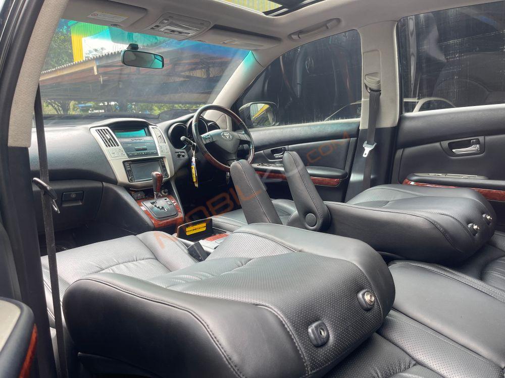 Mobil Toyota Harrier 2010