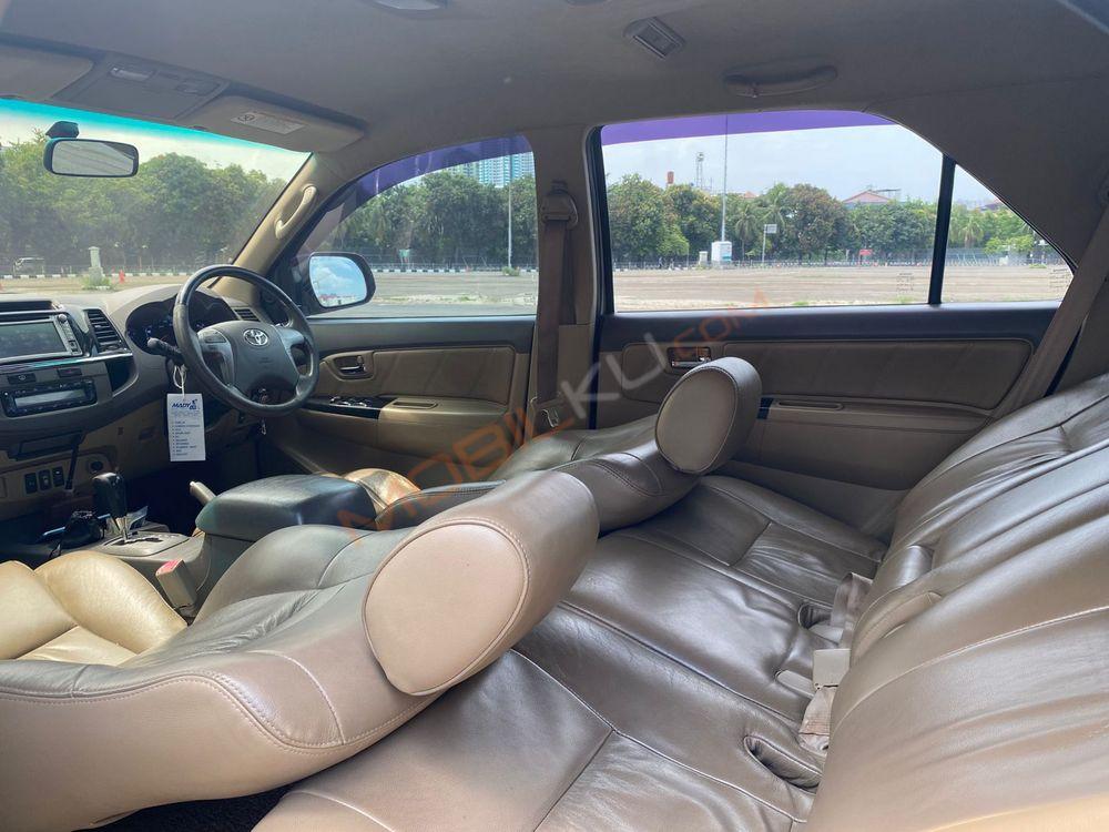 Mobil Toyota Fortuner 2013