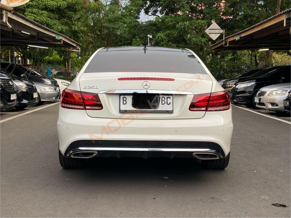 Mobil Mercedes-Benz E-Class 2013