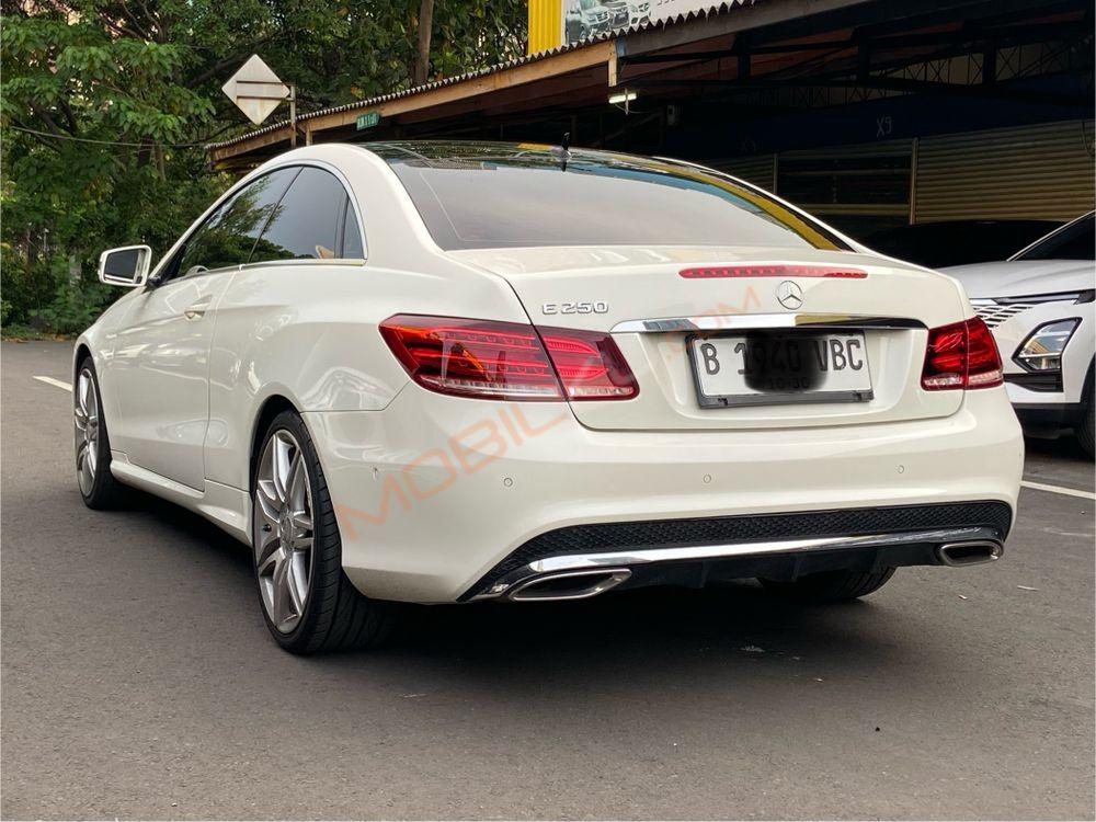 Mobil Mercedes-Benz E-Class 2013