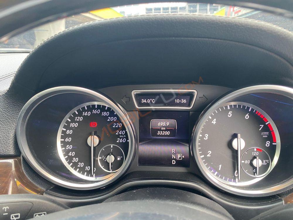 Mobil Mercedes-Benz GL 2016