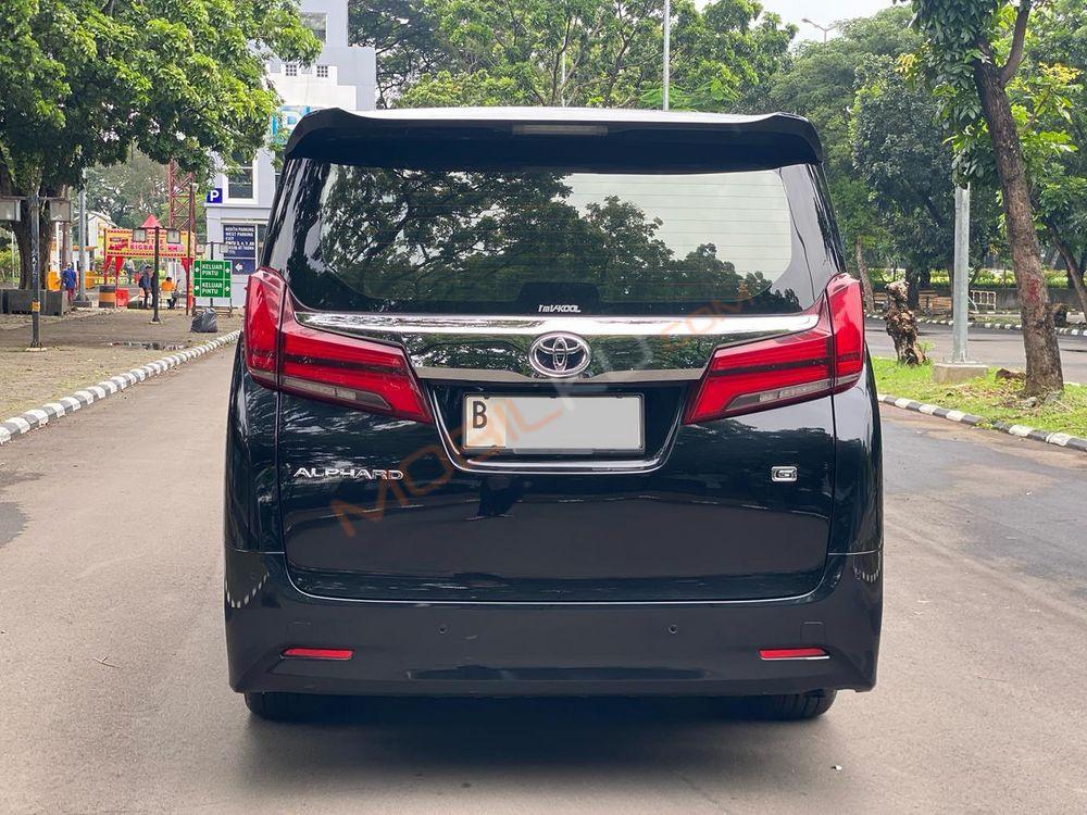 Mobil Toyota Alphard 2019