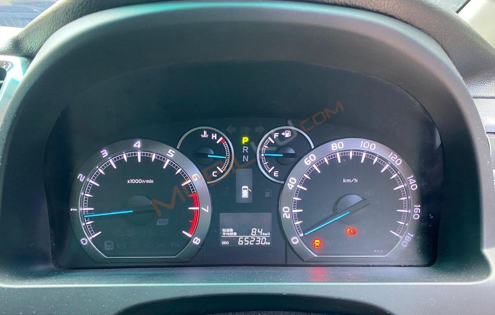 Mobil Toyota Alphard 2014