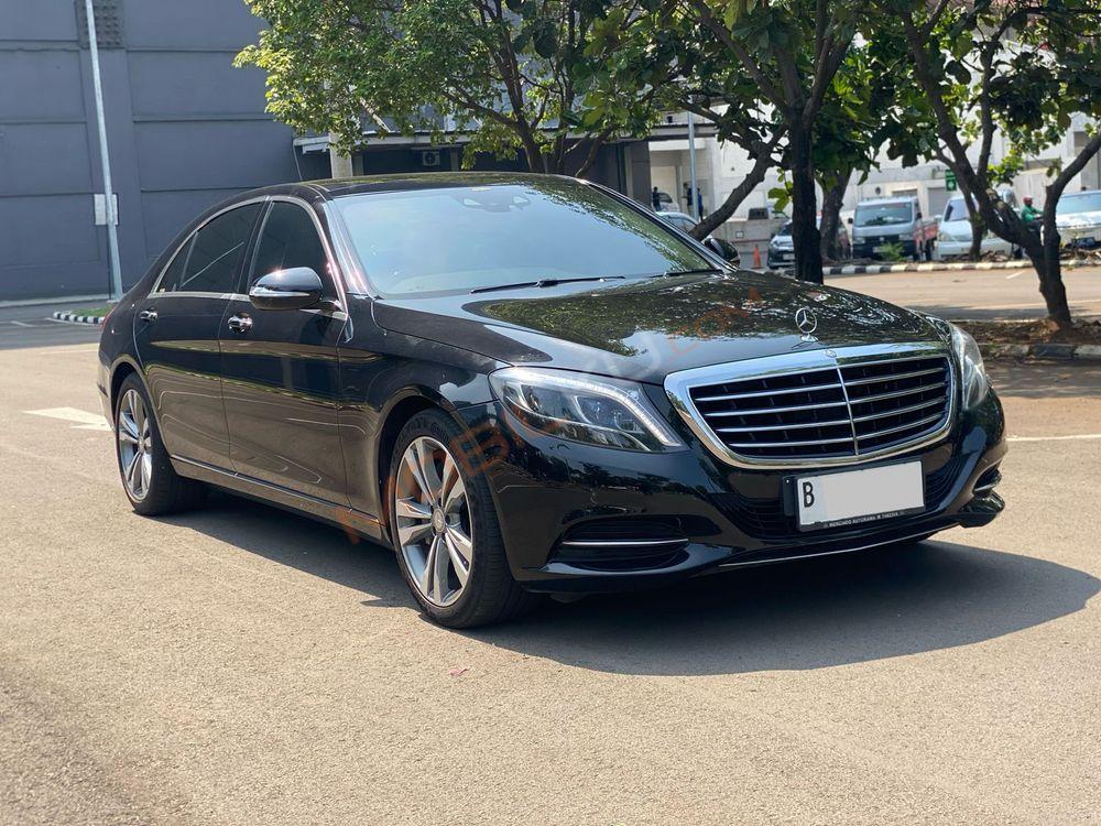 Mobil Mercedes-Benz S-Class 2015