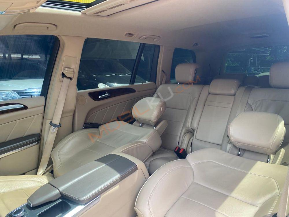 Mobil Mercedes-Benz GL 2013