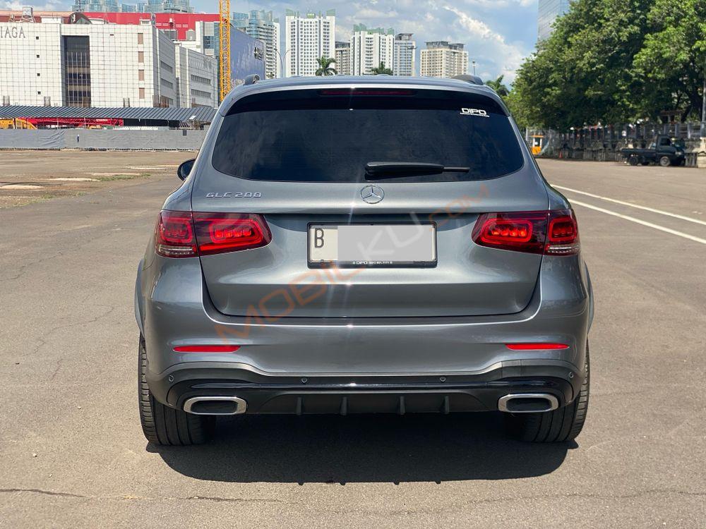 Mobil Mercedes-Benz GLC 2022