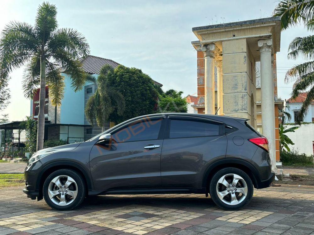 Mobil Honda HR-V 2016