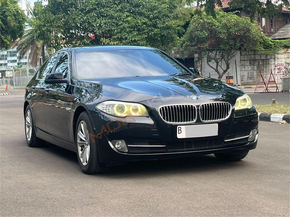 Mobil BMW 5 Series 2013