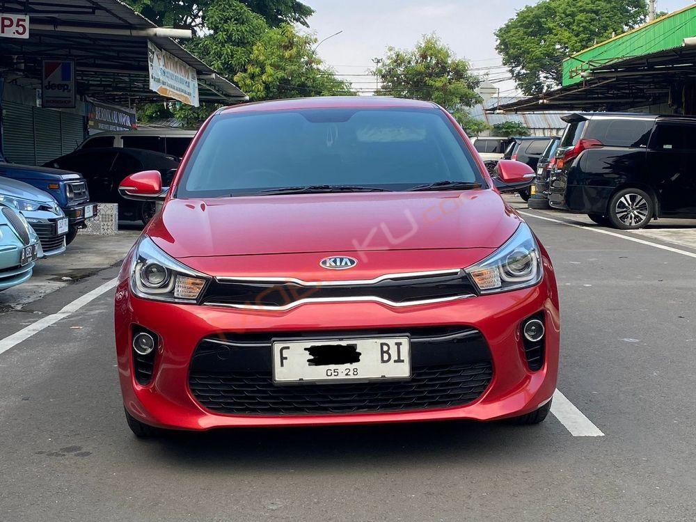 Mobil Kia Rio 2017