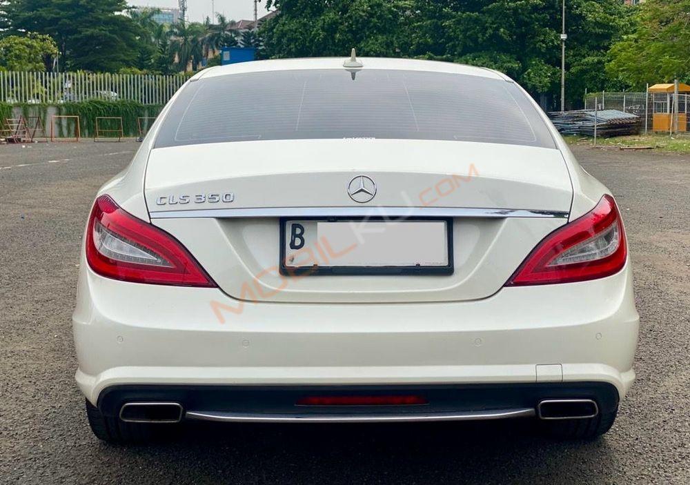 Mobil Mercedes-Benz CLS 2013