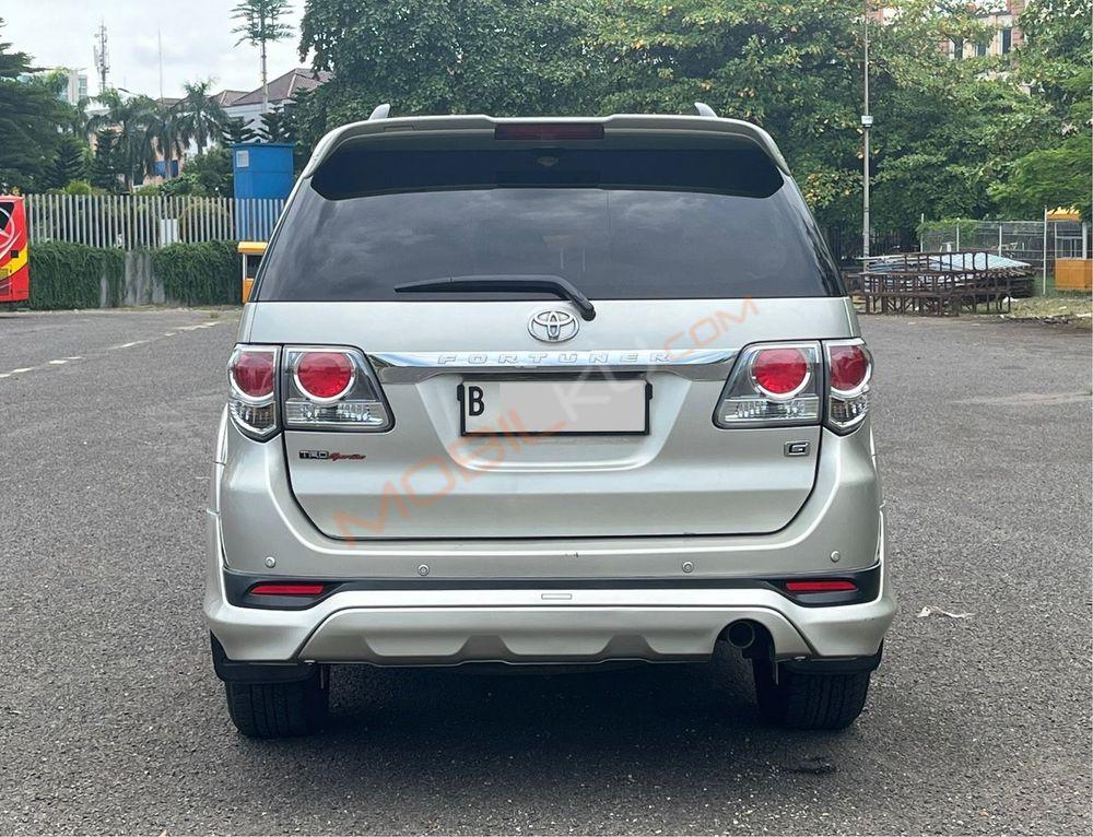 Mobil Toyota Fortuner 2013
