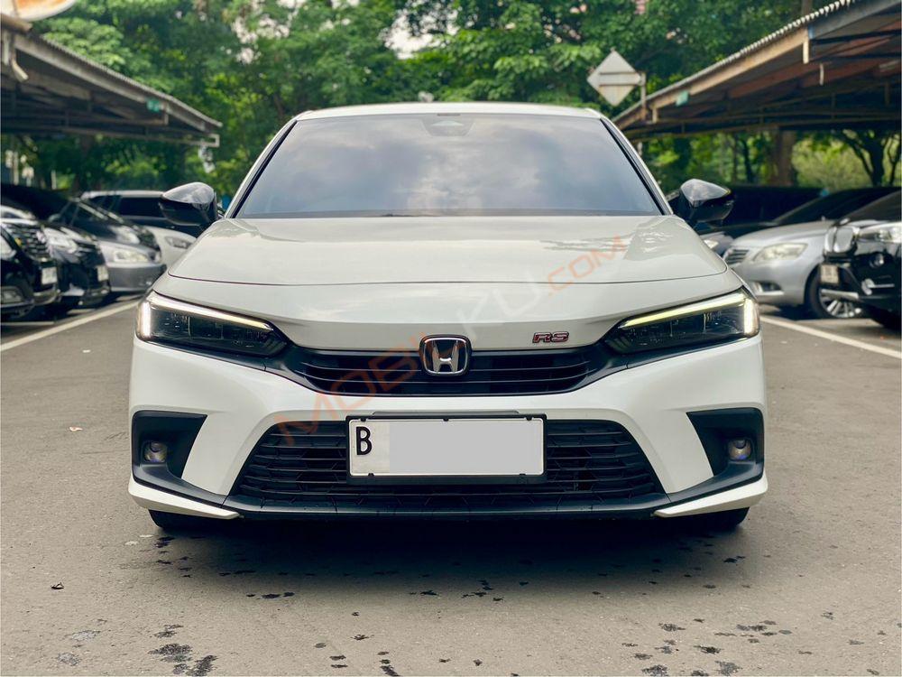 Mobil Honda Civic Sedan 2023