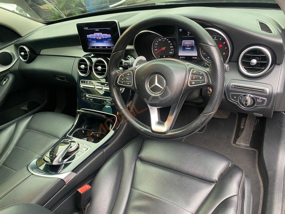 Mobil Mercedes-Benz C-Class 2014