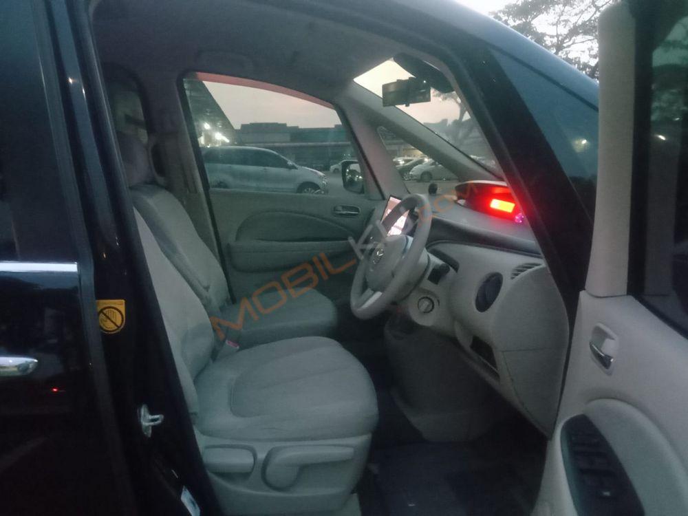 Mobil Mazda Biante 2012