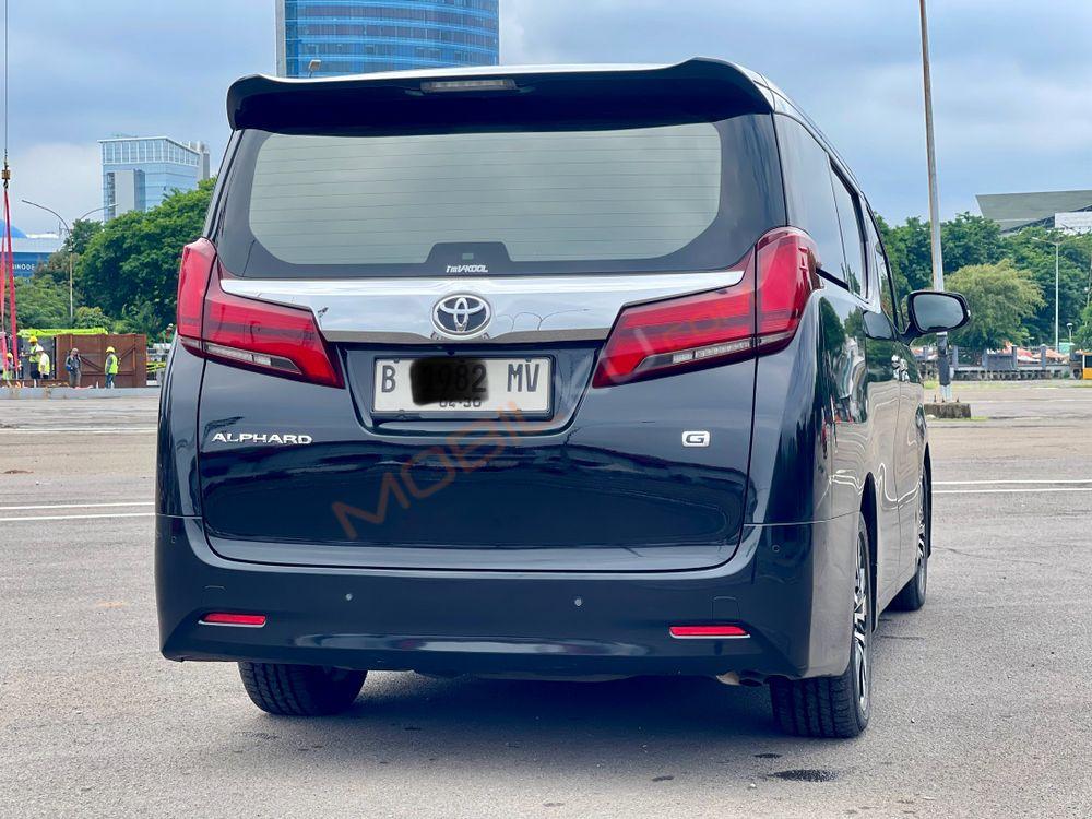 Mobil Toyota Alphard 2019