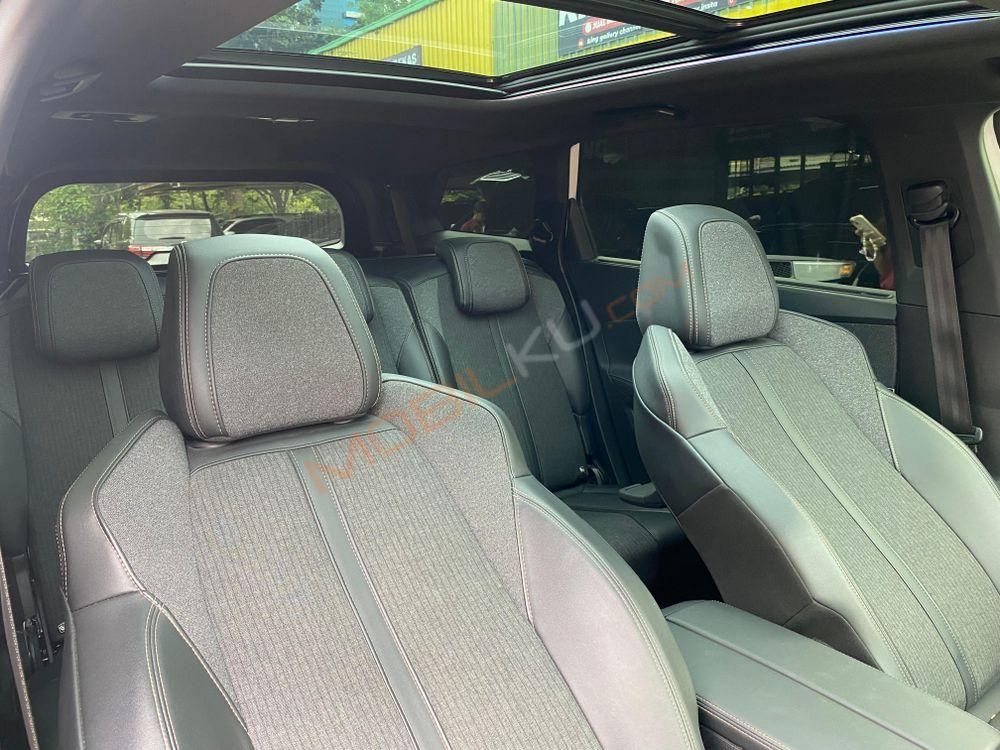 Mobil Peugeot 5008 2019