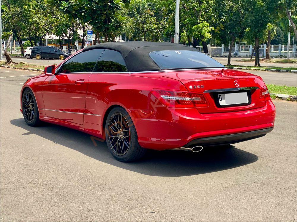 Mobil Mercedes-Benz E-Class 2013