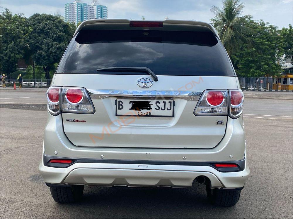 Mobil Toyota Fortuner 2013