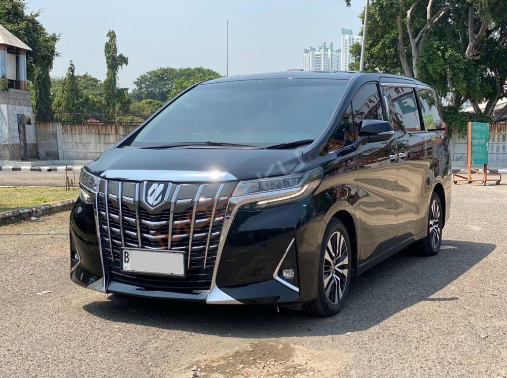 Mobil Toyota Alphard 2019