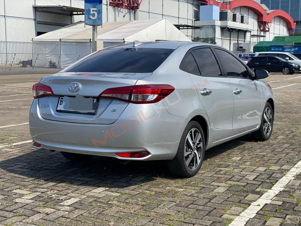 Mobil Toyota Vios 2018