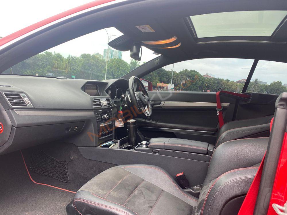 Mobil Mercedes-Benz E-Class 2014