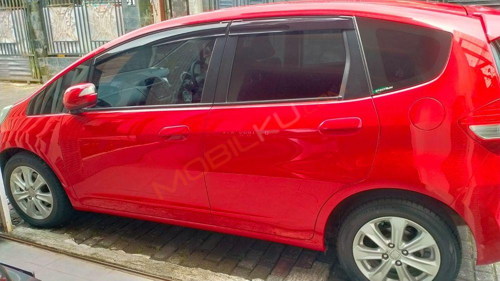 Mobil Honda Jazz 2013