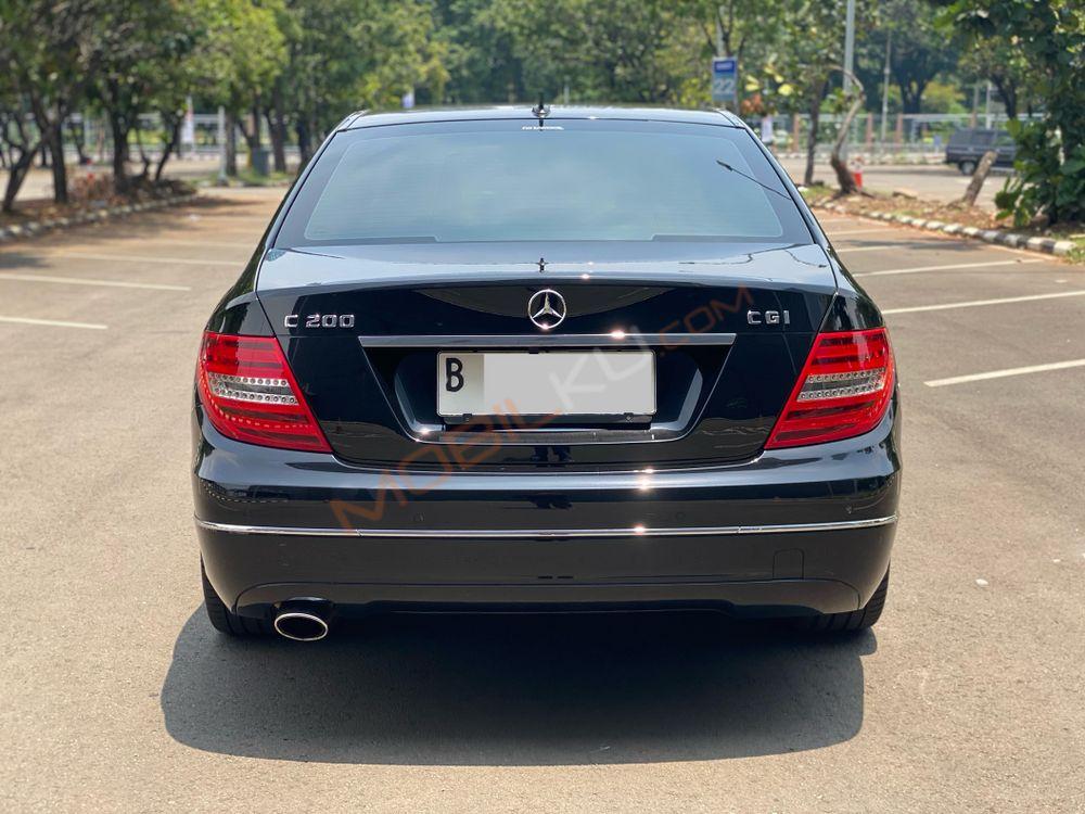 Mobil Mercedes-Benz C-Class 2013