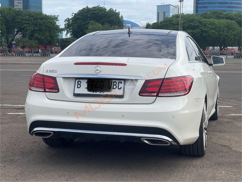 Mobil Mercedes-Benz E-Class 2013