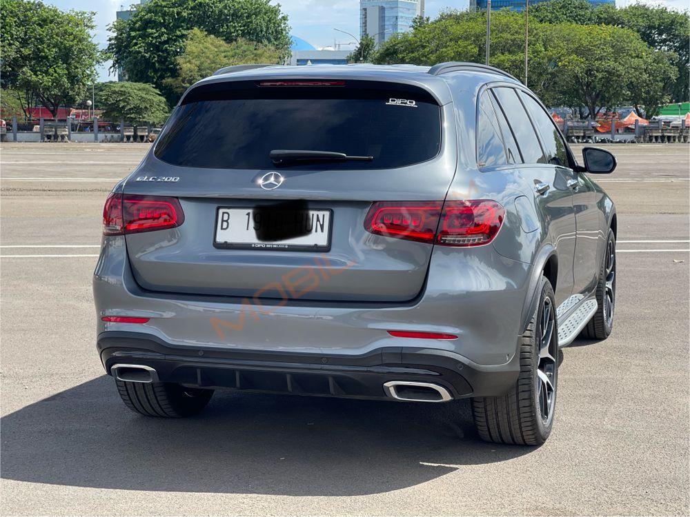Mobil Mercedes-Benz GLC 2022