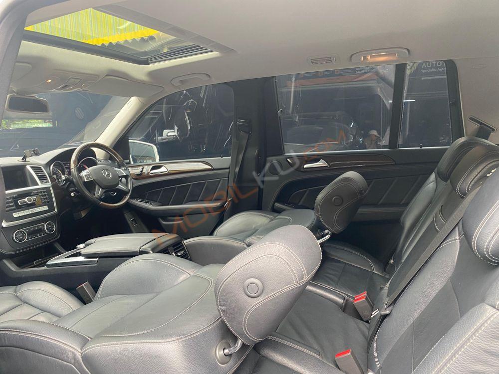 Mobil Mercedes-Benz GL 2016