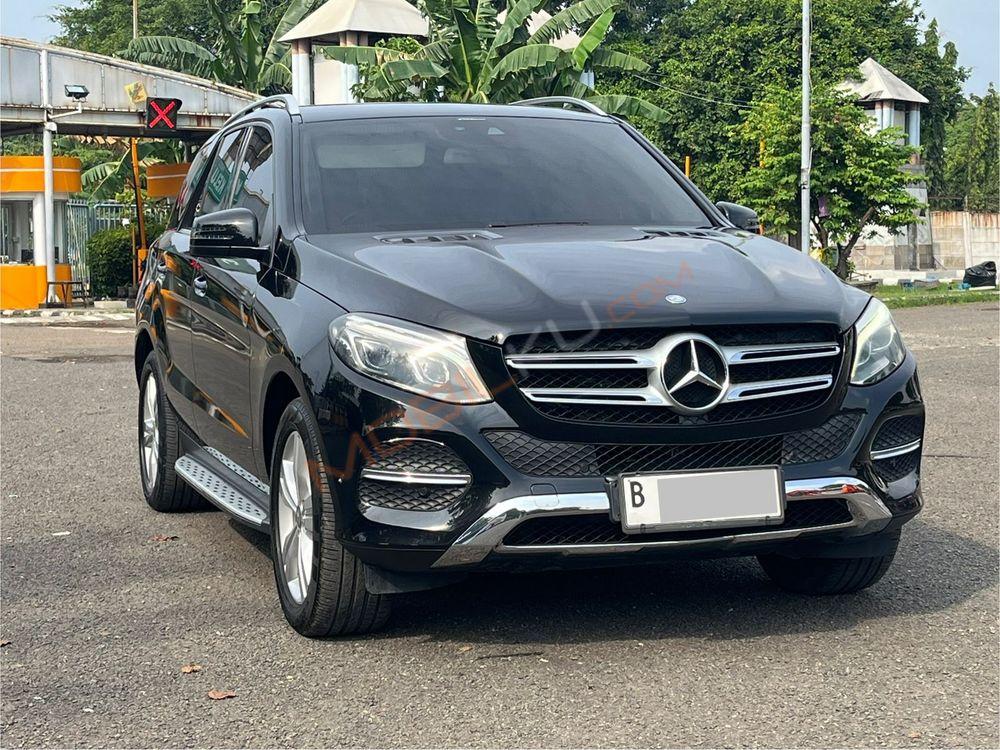 Mobil Mercedes-Benz GLE 2016