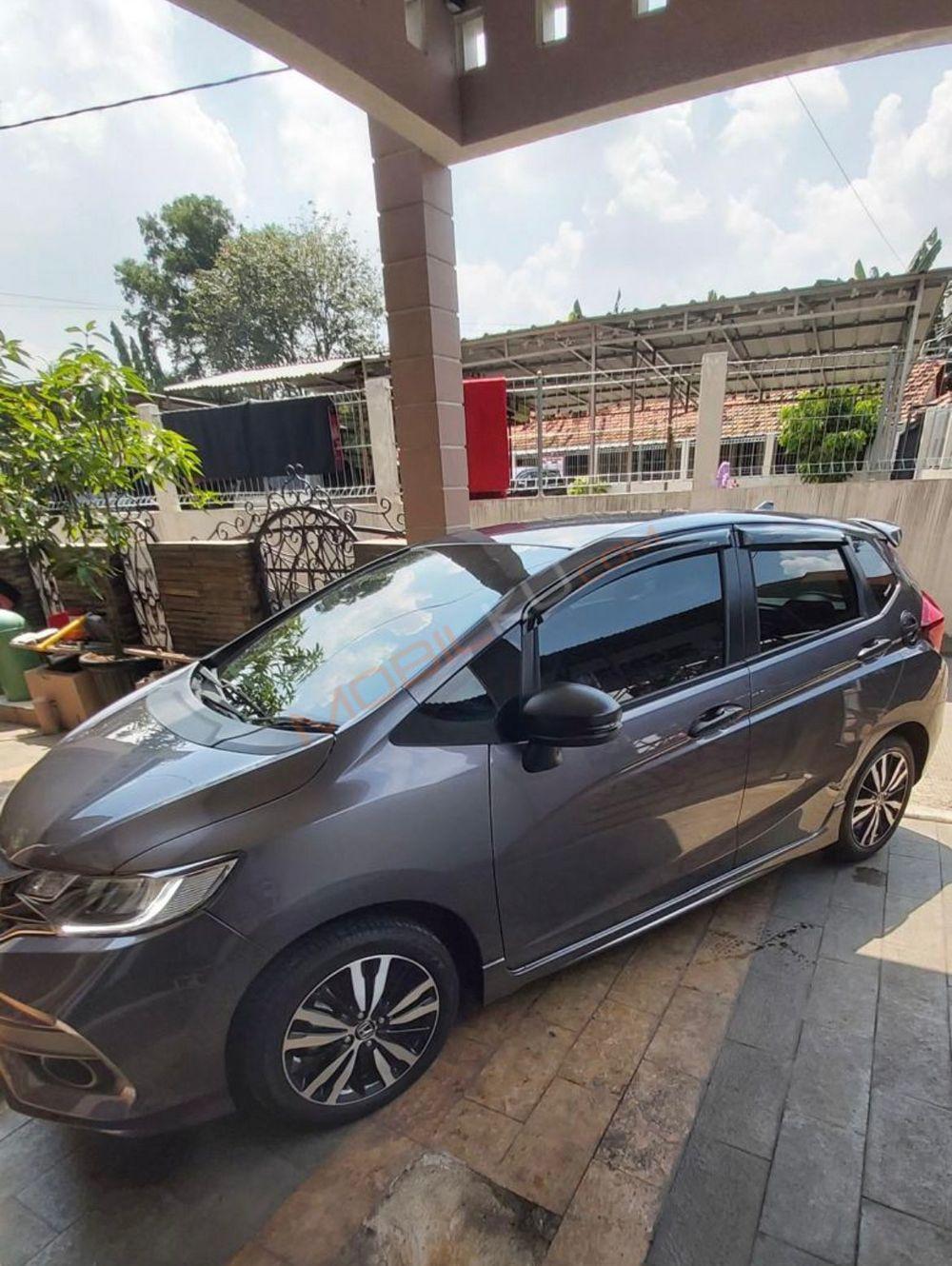Mobil Honda Jazz 2020