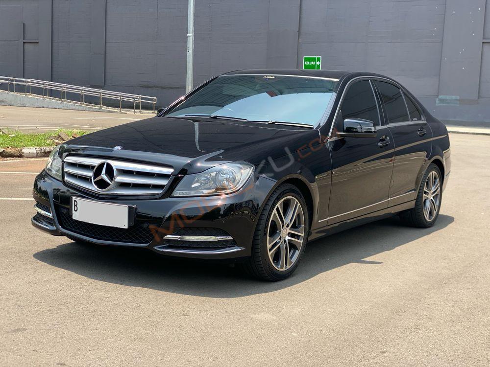 Mobil Mercedes-Benz C-Class 2013