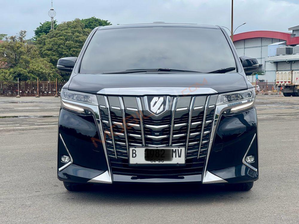 Mobil Toyota Alphard 2019