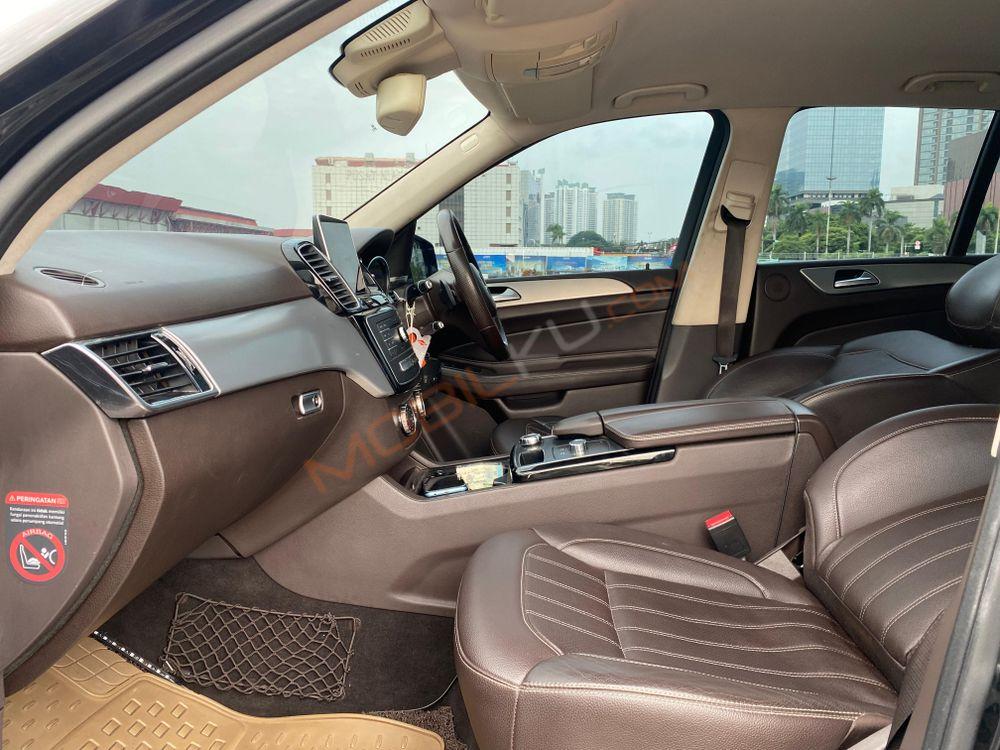 Mobil Mercedes-Benz GLE 2016